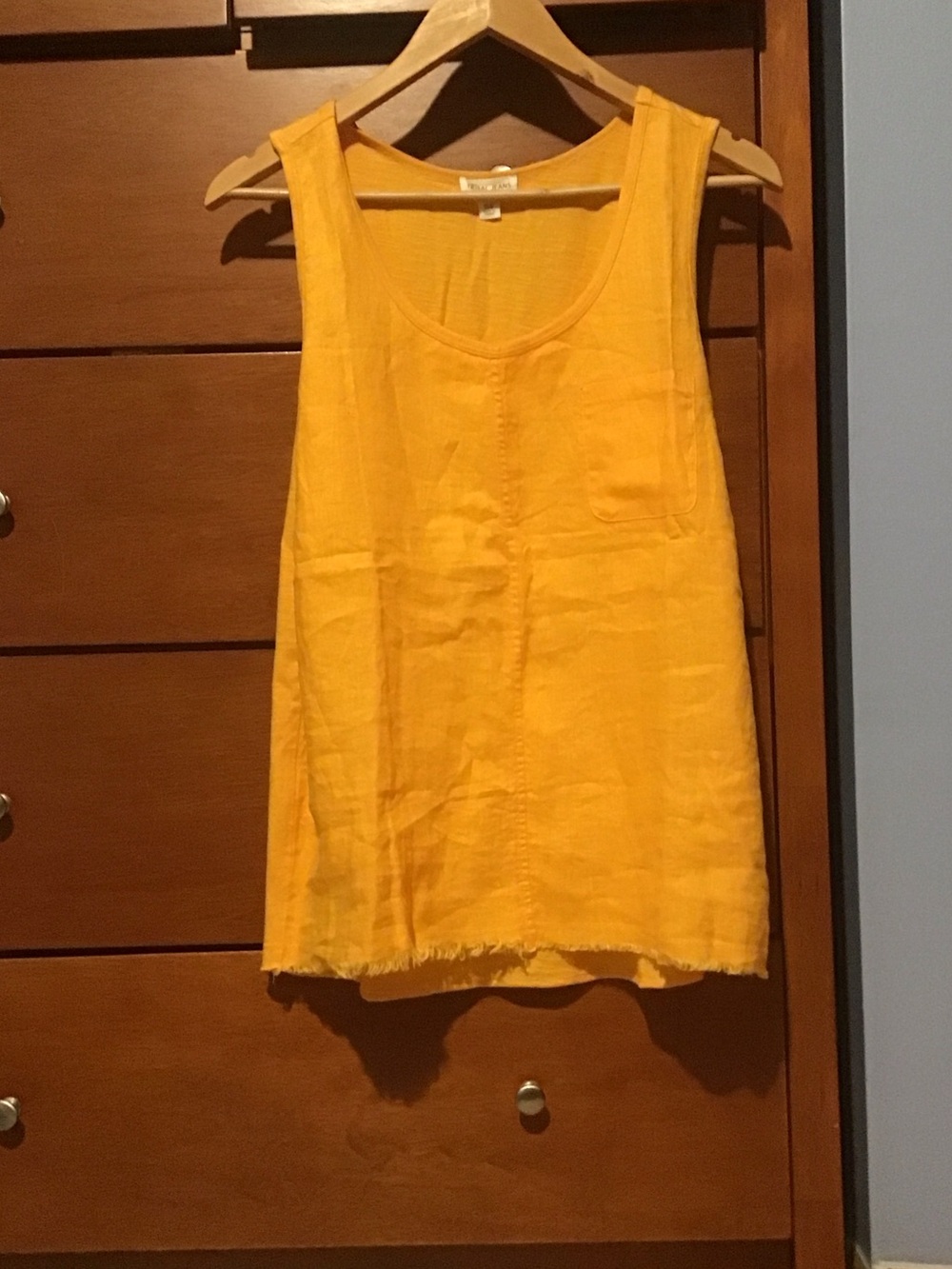 Linen Scoop Neck Tank with Patch Pocket